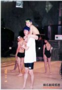 李敏镐幼时照片曝光  小孩模样引人注目